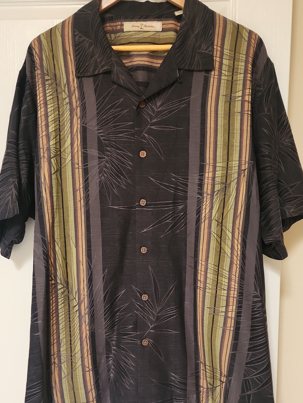 TOMMY BAHAMA Silk Hawaiian Shirt